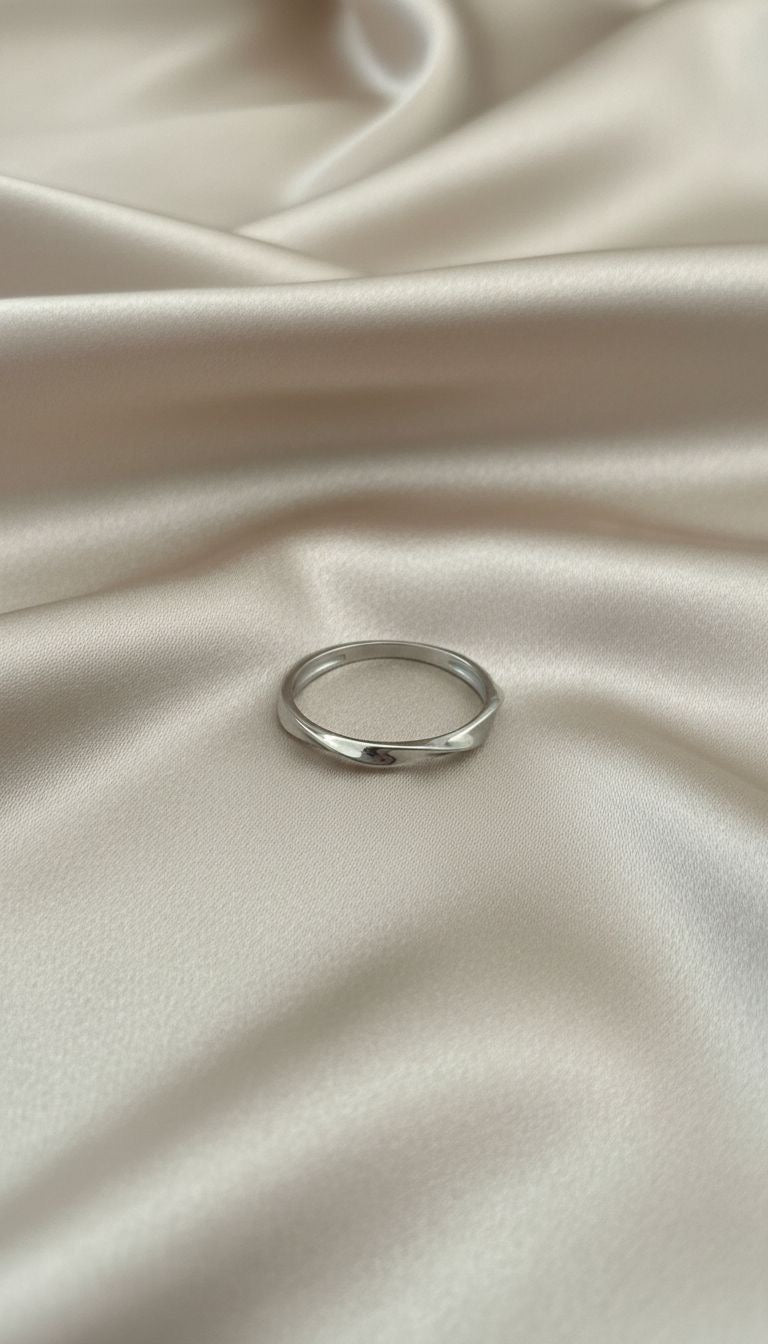 Anillo Argolla Fina Talla 8