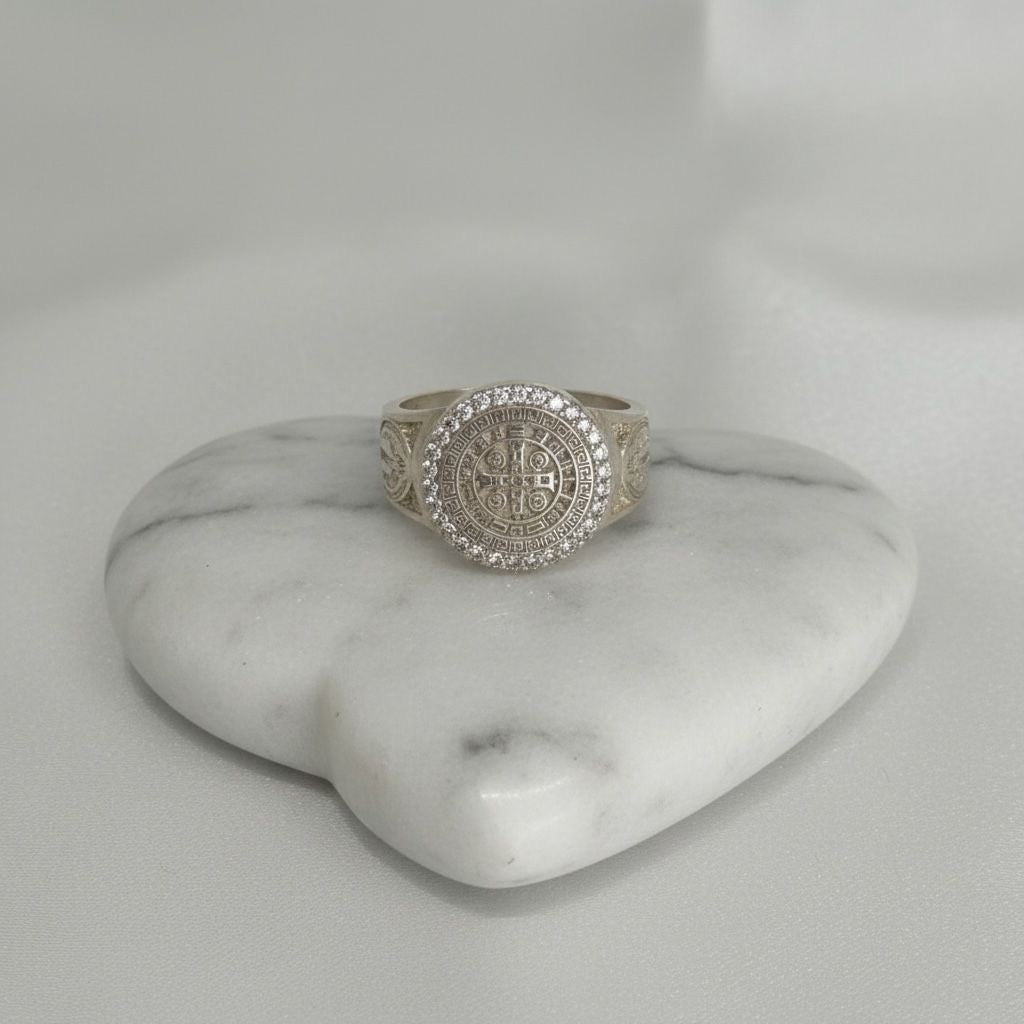 Anillo Medalla San Benito Talla 9