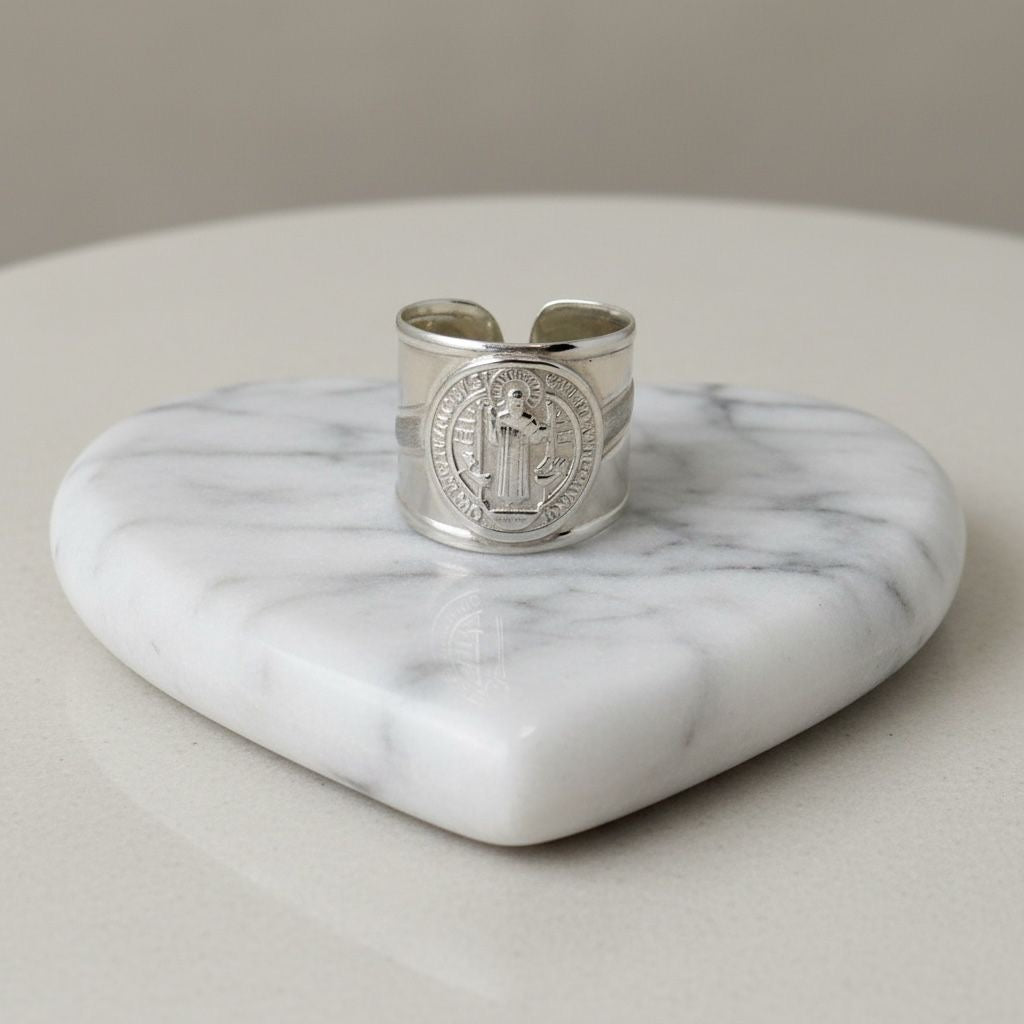 Anillo Medalla San Benito Talla 7