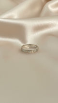 Anillo Alianza Zirconias Flush Dispersas Banda Ancha Lisa Talla 8