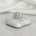 Anillo Solitario Cushion Halo Floral Talla 7