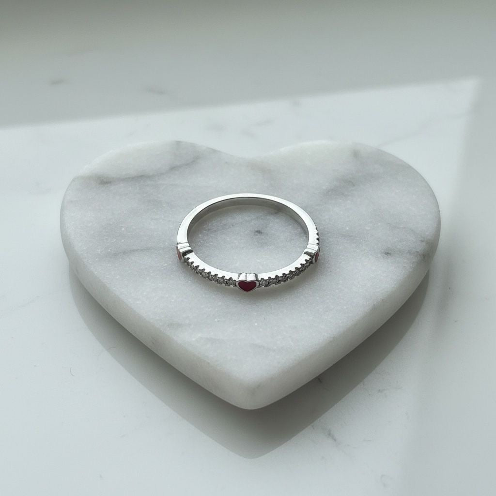 Anillo Banda Pavé Corazón Esmalte Rojo Central Talla 7