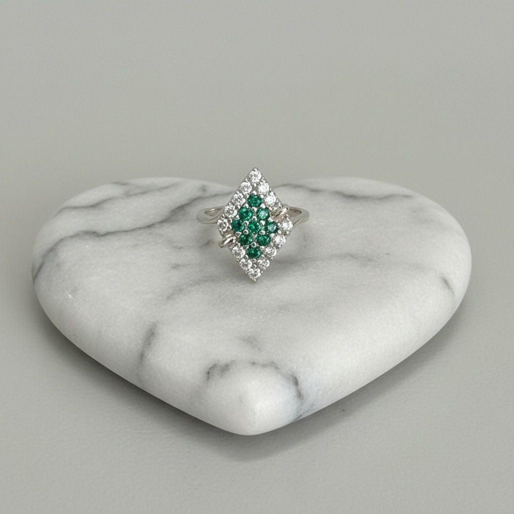 Anillo Rombo Esmeralda Bicolor Talla 7