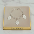 Pulsera Cadena Oval con Tres Medallas de Ángel