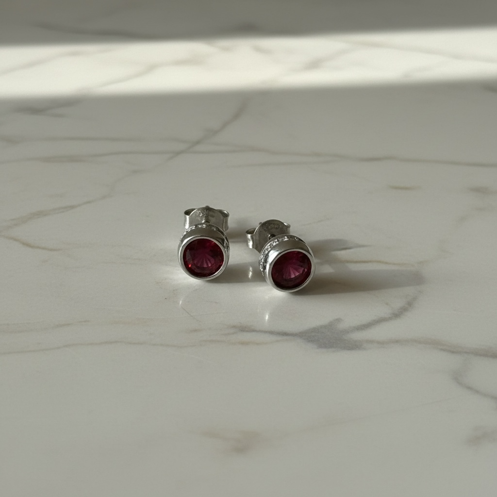 Aretes Topo Granate Rojo en Bisel