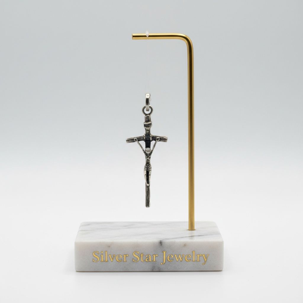 Dije Crucifijo Cristo con Acabado Oxidado Estilo Moderno
