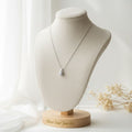 Collar Dije Gota Pavimentada con Zirconias